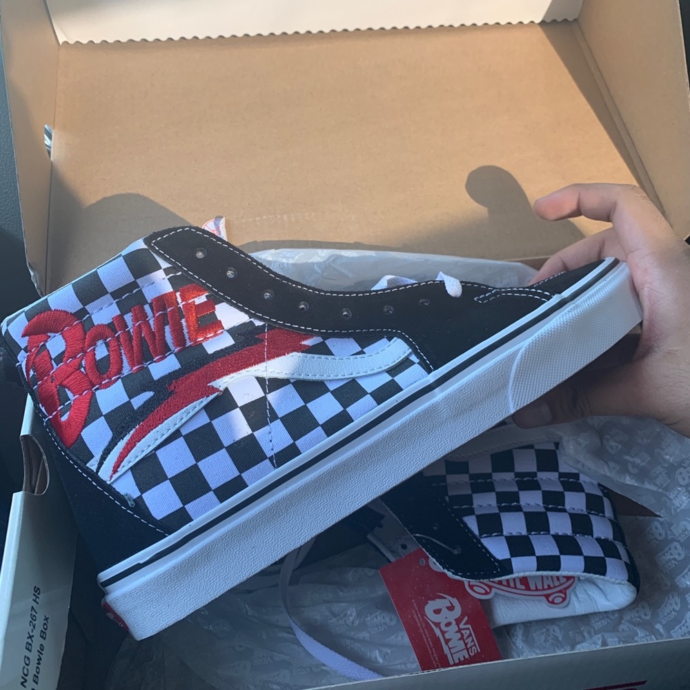 Shoes - Picture 2 of 2